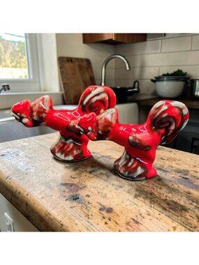 Fighting Rooster Ceramic Salt & Pepper Shakers Red & Brown Swirl Vintage